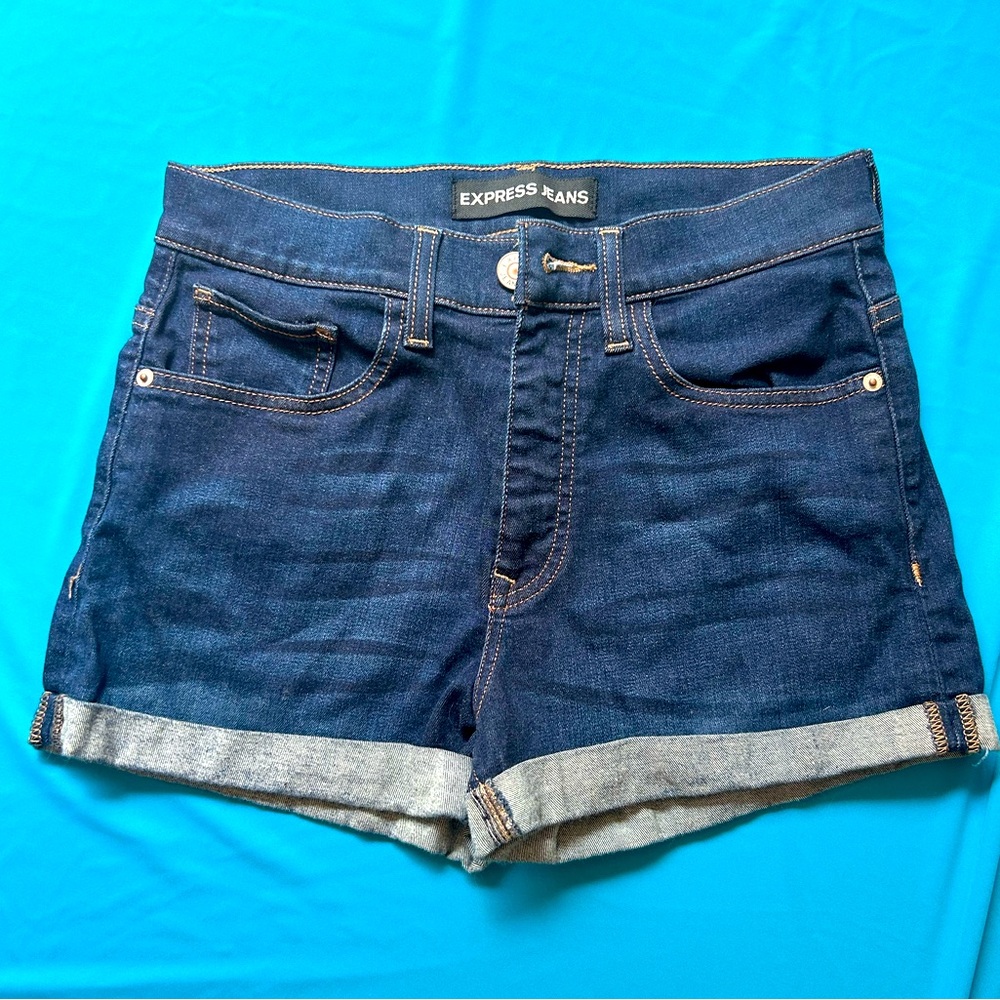 Express High Waisted Cuffed Denim Shorts size 6
